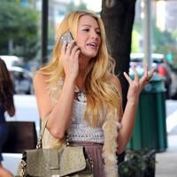 Blake Lively on the set of 'Gossip Girl' shooting on location | Picture 68512